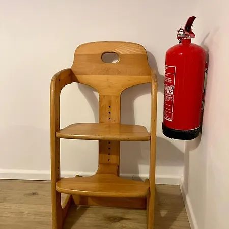 Alexa Chic Design Up To 5 Persons - Paid Parking - Superfast Wifi Berlin