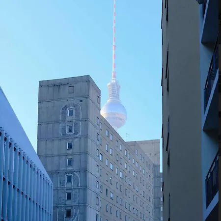 Alexa Chic Design Up To 5 Persons - Paid Parking - Superfast Wifi * Berlin