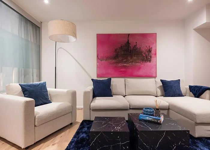 דירה Alexa Chic Design Up To 5 Persons - Paid Parking - Superfast Wifi ברלין