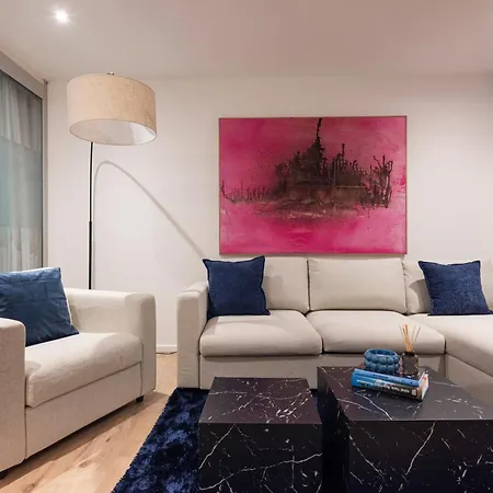 דירה Alexa Chic Design Up To 5 Persons - Paid Parking - Superfast Wifi ברלין