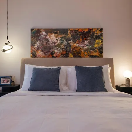 Alexa Chic Design Up To 5 Persons - Parking - Superfast Wifi Apartment