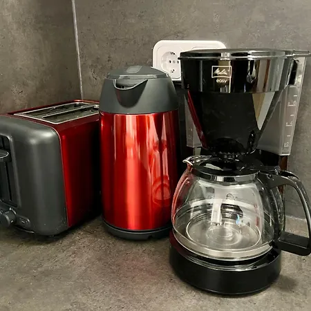 Alexa Chic Design Up To 5 Persons - Paid Parking - Superfast Wifi برلين