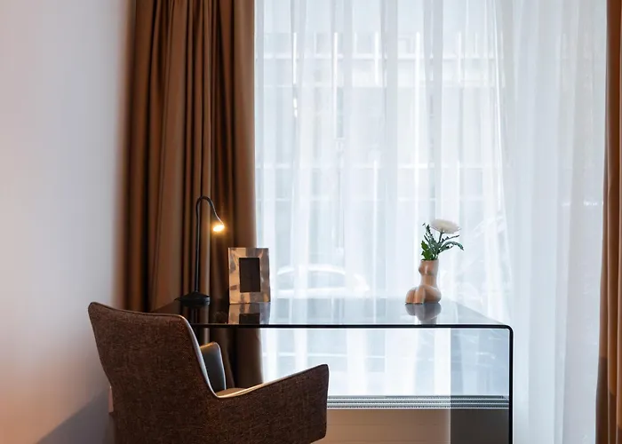 Alexa Chic Design Up To 5 Persons - Paid Parking - Superfast Wifi شقة برلين